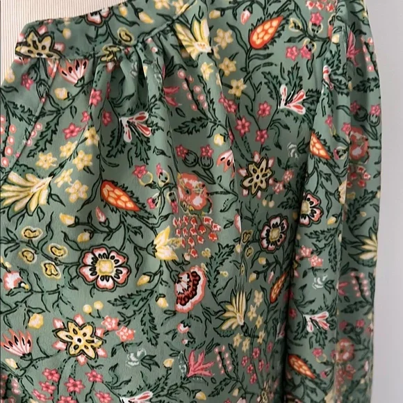 LOFT Green Blouse with Mandarin Collar and Long Sleeves - Picture 4 of 6